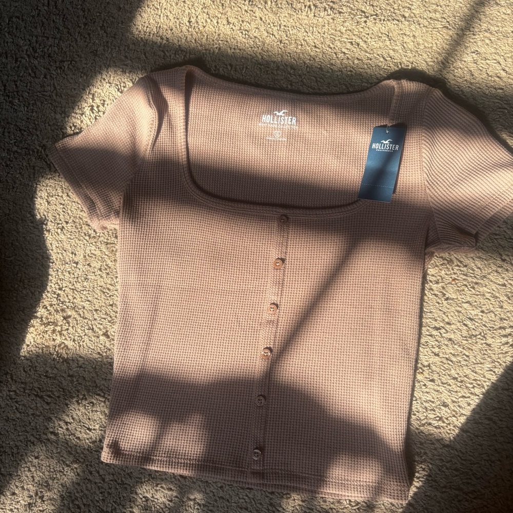 BRAND NEW Hollister Women's Brown Button Crop/Tee